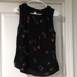 Sleeveless blouse- floral print